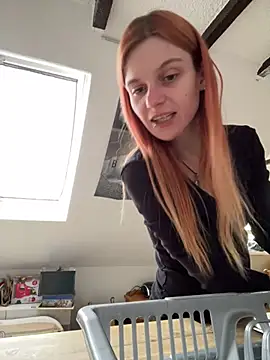 LeylaSquirtyBirty webcam