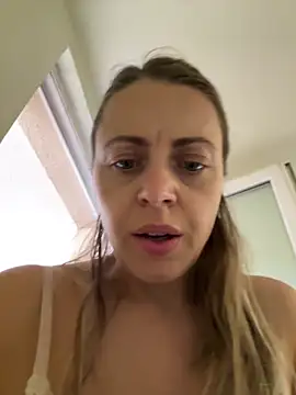 ladywithbigass webcam