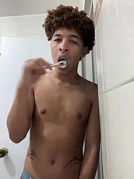 ian_smith_ (M twink) - Take off your shirt