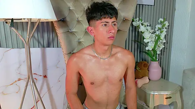 andyjustgame_ (M twink) - hello andy