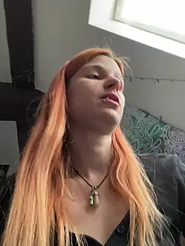 leylasquirtybirty (F young) - 🍑Show Ass + 10x Slaps