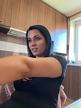 Hotmomcheckk_