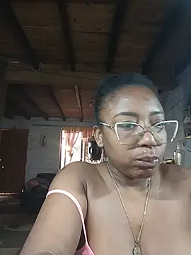 ChanneldelaCroix live cam on StripChat