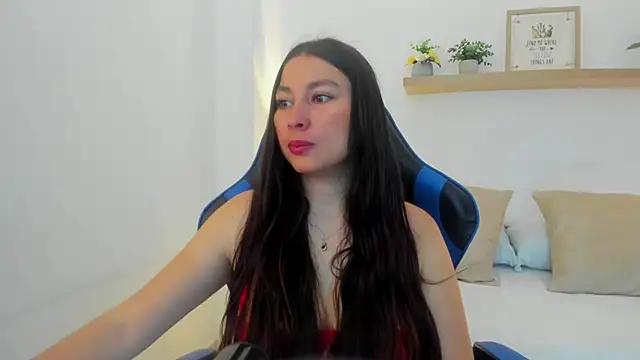 bella_99_ (F young) - Show fully naked