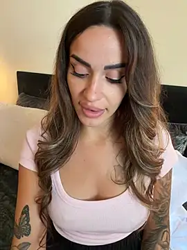 Webcam Model(-Alisa) is live