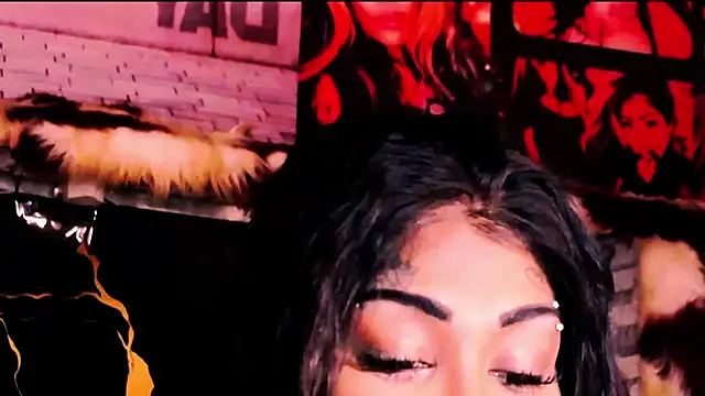 indian_dreamgirl webcam