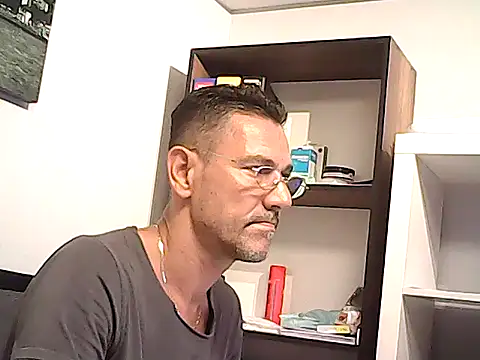 mastercharisma35 live cam on StripChat