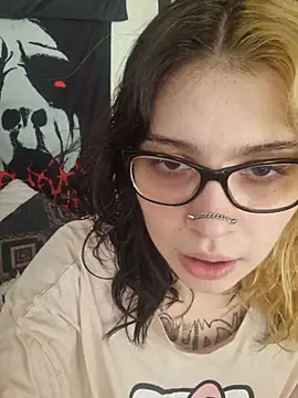 whatevaandissues live sex cam