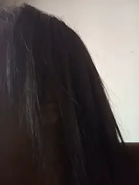 Meninaveneno26 live cam on StripChat