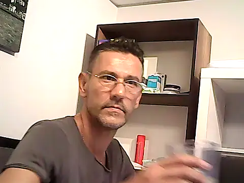 mastercharisma35 live cam on StripChat
