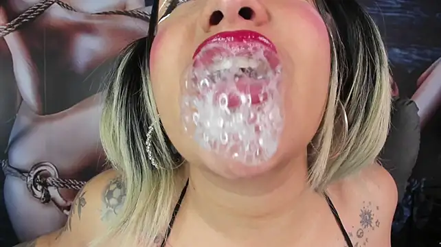 miss_danika live cam on StripChat
