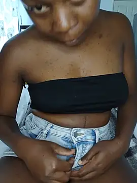 Darkpearl22 live cam on StripChat