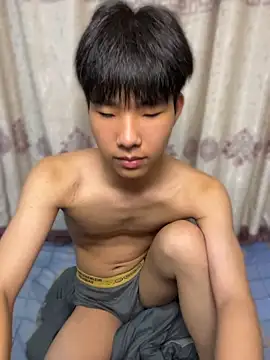 qomelo's live cam