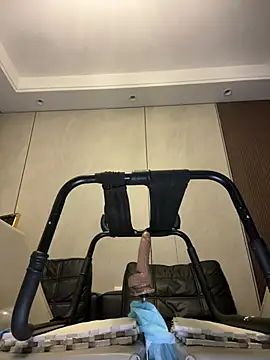 josephine5566 (F milf) - 欠操了哥哥们，随机喷水🐳