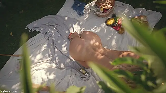 heybananas (F young) - #blondes #blondes-young #erotic-dance #fingering #fingering-white #fingering-young #hd #long-hair #masturbation #medium #oil-show #outdoor #recordable-publics #white #white-young #young