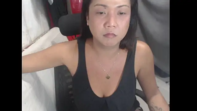 xtsgoddessjennax (T milf) - BE MY KING!!! I WILL CUM FOR YOU...
