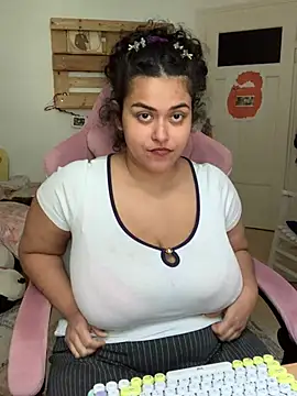 Curvydesifromgermany 🦉 free show