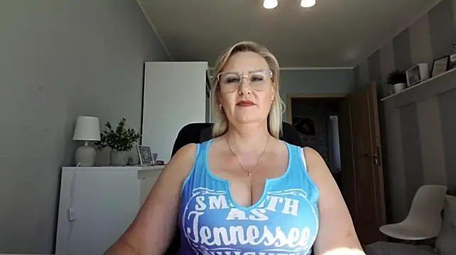 DianaLive 🕧 naked cam