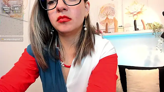 Ariana_blonde 🏜 webcam chat