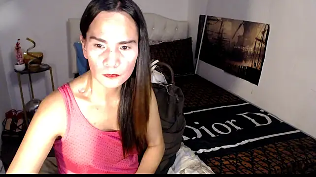 NinaDOM4CUM webcam
