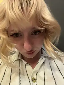RonnieKiss