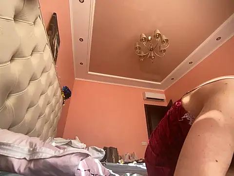 Flossy_Vettie 🦋 adult chat