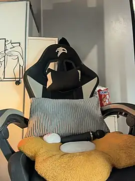 AsianMilfSheryl
