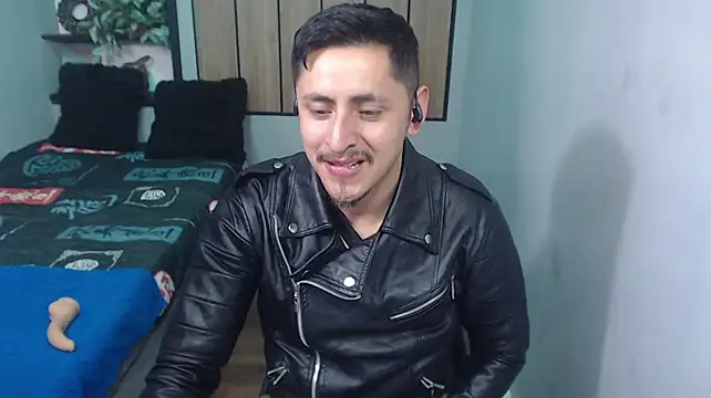 kevin_23_ (Ask my age) - Jerk off hard