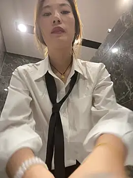 elleShow live sex cam