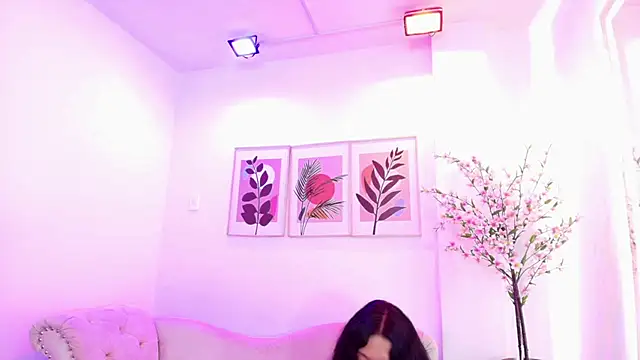 Maddie_T18 live webcam