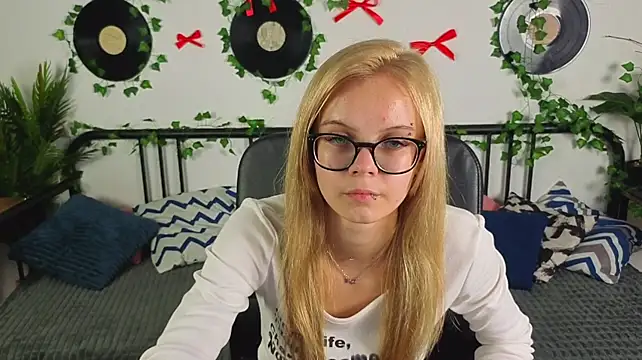StacyBlakey live webcam