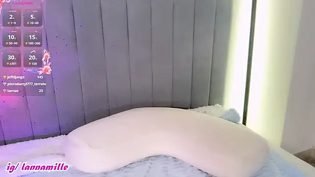 lannanaughty live sex cam