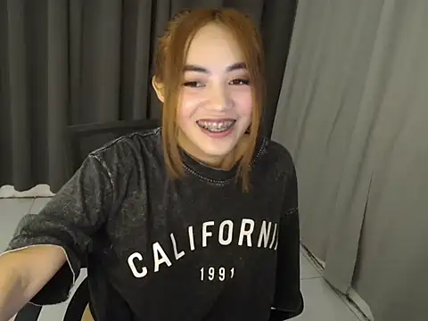 sexybabedine webcam