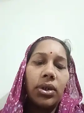 Hot_renu85
