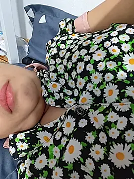 2_sexxx live cam preview on Stripchat
