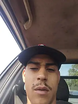 Miguel_xxt live cam on StripChat