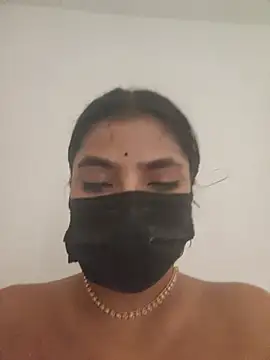callmeshreya live cam on StripChat