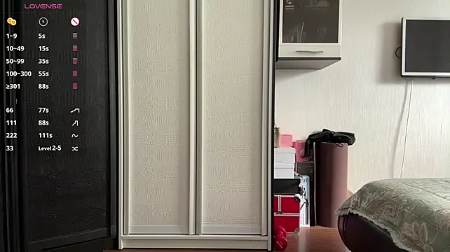 PolliStar live sex cam