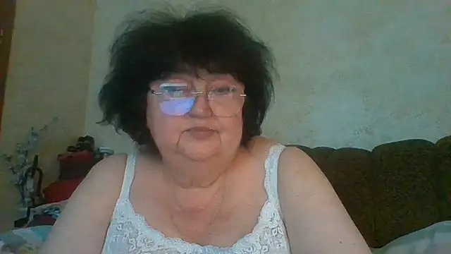 MilaSky5303 live cam on StripChat