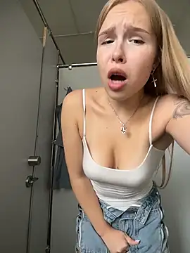 Liza_risky webcam