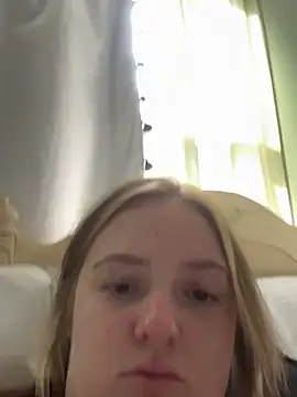 bxddgirl (F young) - Another squirt show