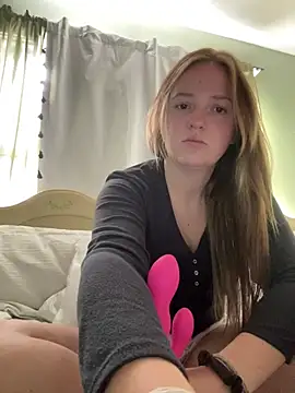 bxddgirl live cam on StripChat