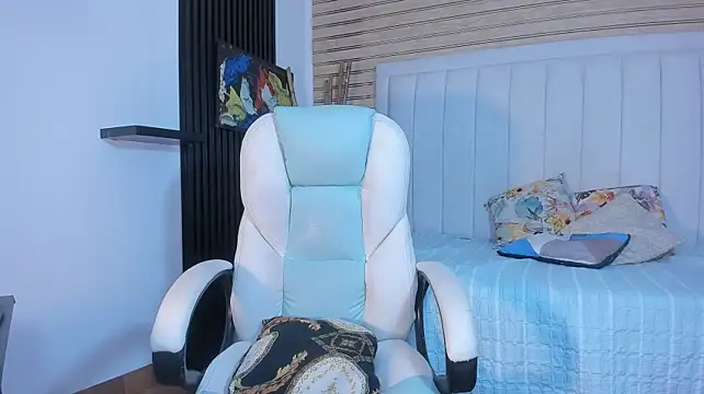 Mia_Luxee