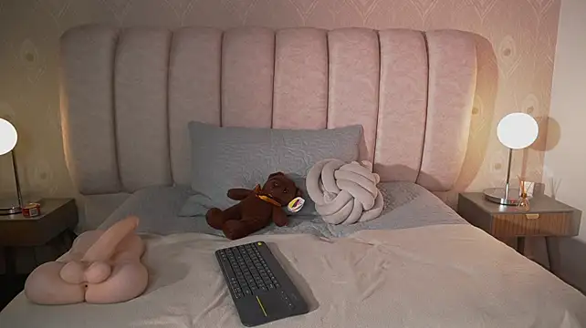 AlinnaJohnson