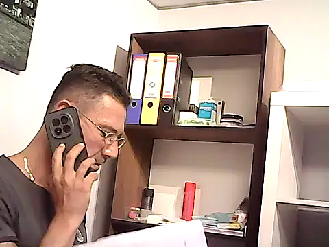 mastercharisma35 (Ask my age) - like tips pls. ı stand up for you.. okey