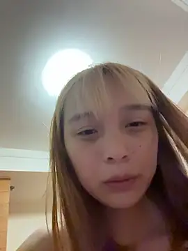 yangyang520-18girl webcam