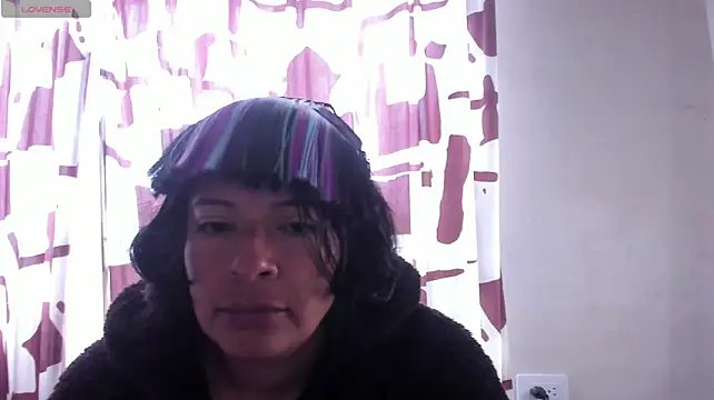 Acelinrose live cam on StripChat
