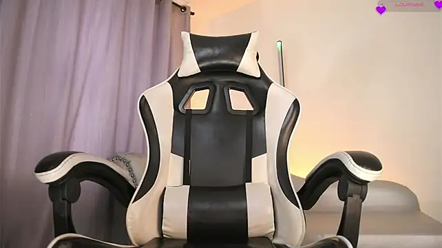 Velvet_Raze