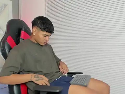 nova_mitchell7 (M twink) - SHOW CUM