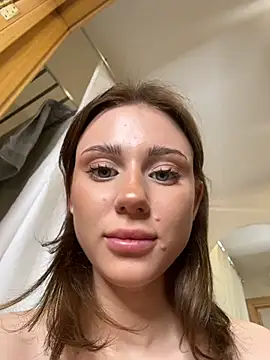 LilyLun live webcam